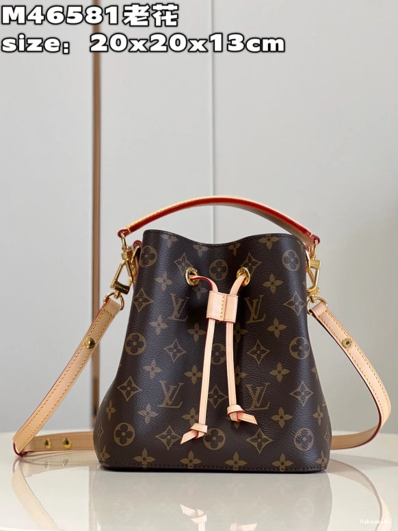 LOUIS BB-20*20*13cm NÉONOÉ VUITTON 0104